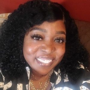 Meet your Posher, Omika